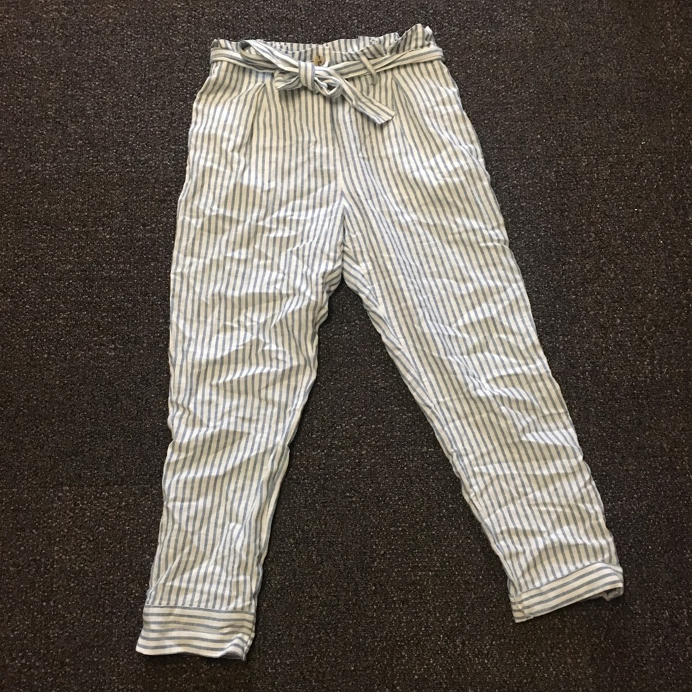 Who What Wear blue & white striped paper bag pants